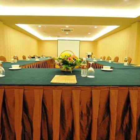 11@Century Hotel Johor Bahru Luaran gambar
