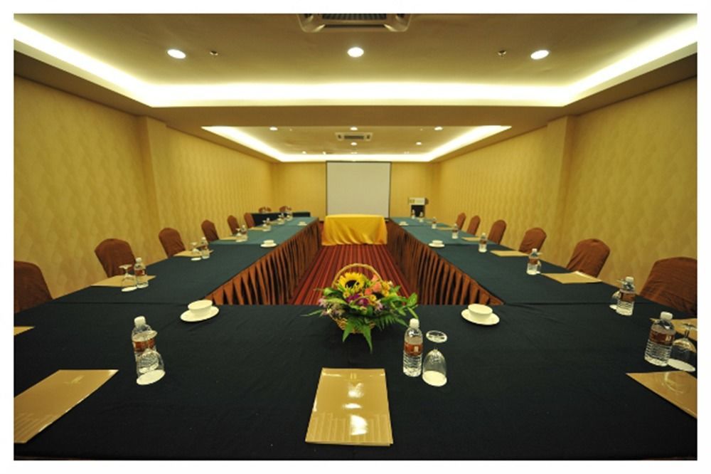 11@Century Hotel Johor Bahru Luaran gambar